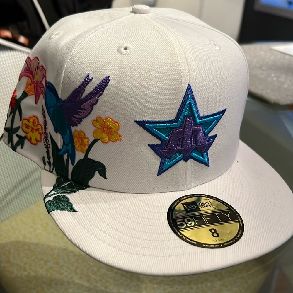 Seattle Mariners Hat Cap Fitted Mens size 8 white Blooming 59Fifty New Era